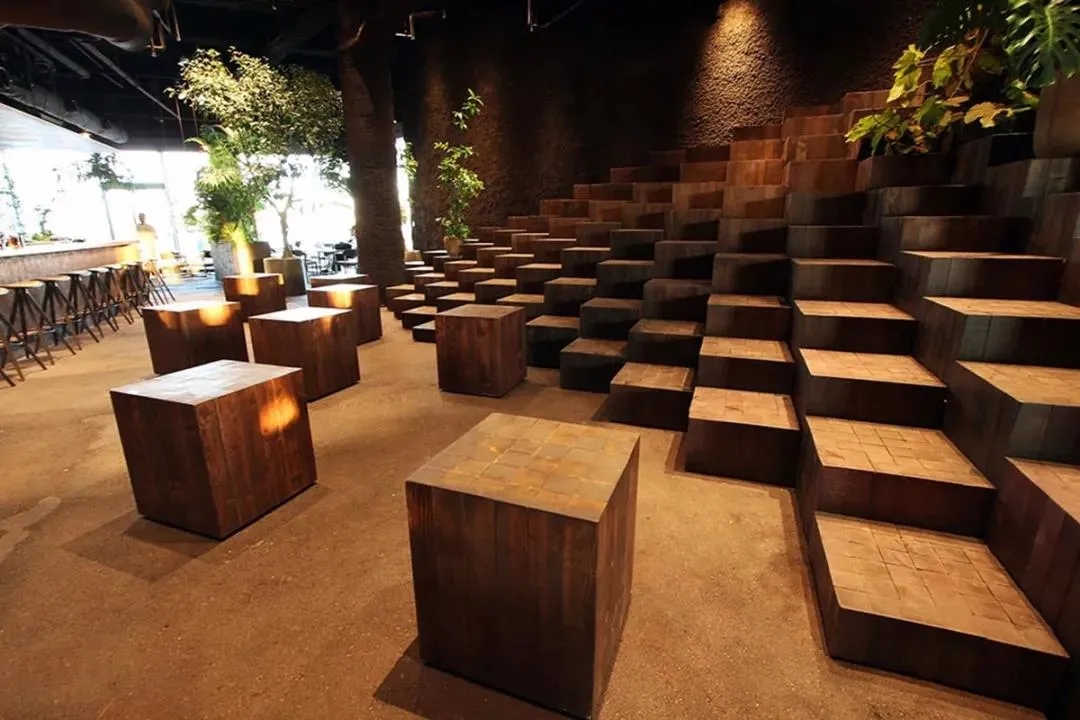 阳江这个日本餐饮空间设计，带你来到热带丛林